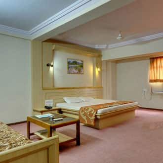 Hotel Kozar, Ahmedabad 5